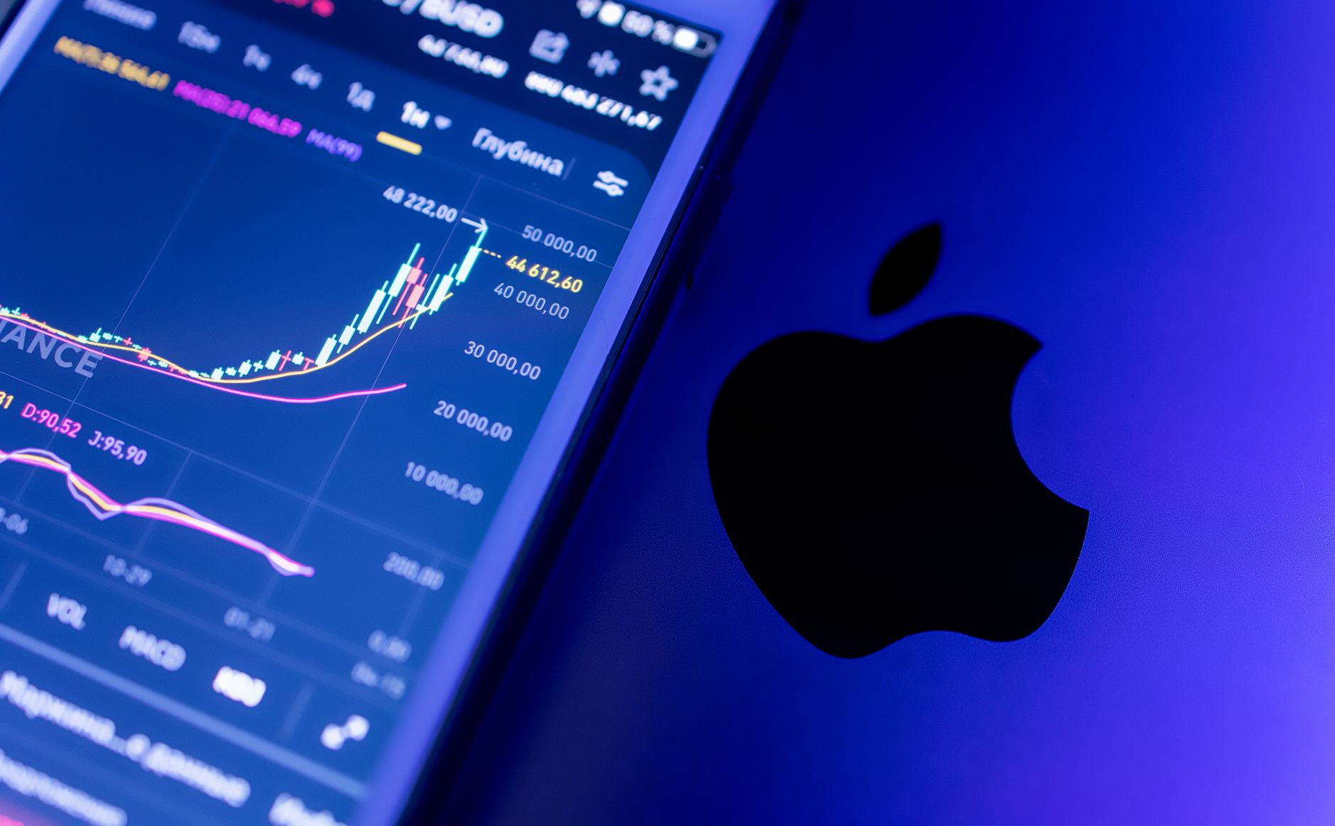 Apple Stock Outlook: Best Insights for iPhone 18 Cycle